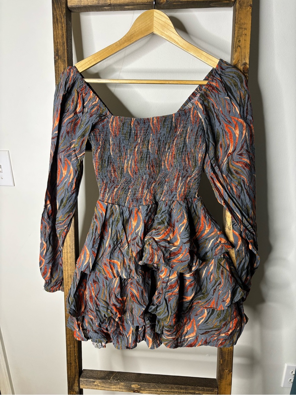 entro Smocked Peplum Mini Dress Size M